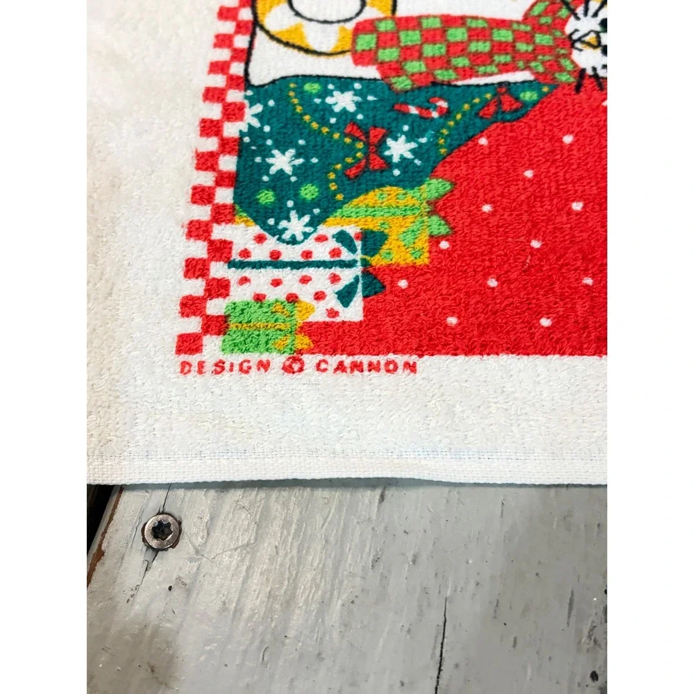 Vintage Cannon Christmas Cats Hand Towel Holiday Fringe Red White Green 16x25